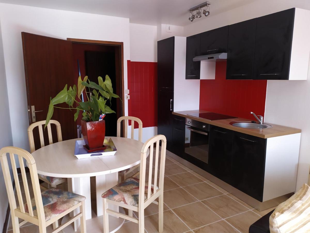 50M2 2 A 4 Pers Tout Confort Balcons Jardin Terrasse Les Albres Eksteriør billede