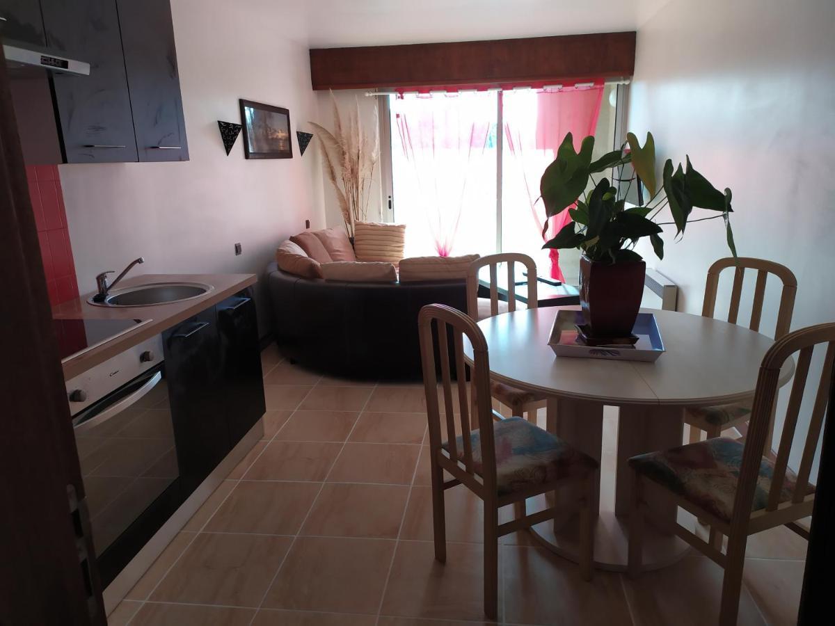 50M2 2 A 4 Pers Tout Confort Balcons Jardin Terrasse Les Albres Eksteriør billede
